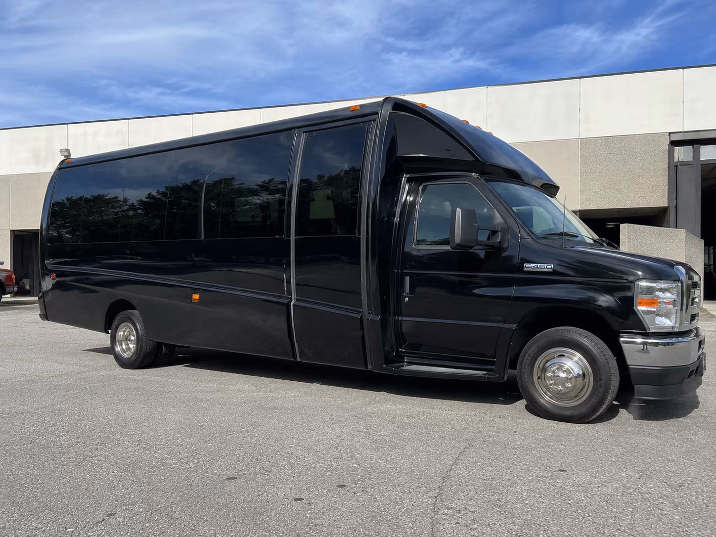 bus rentals for hollywood bowl shows from oxnard