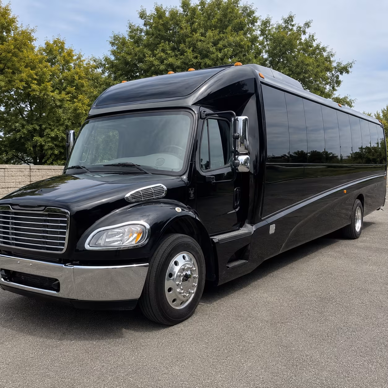 oxnard 20 passenger minibus